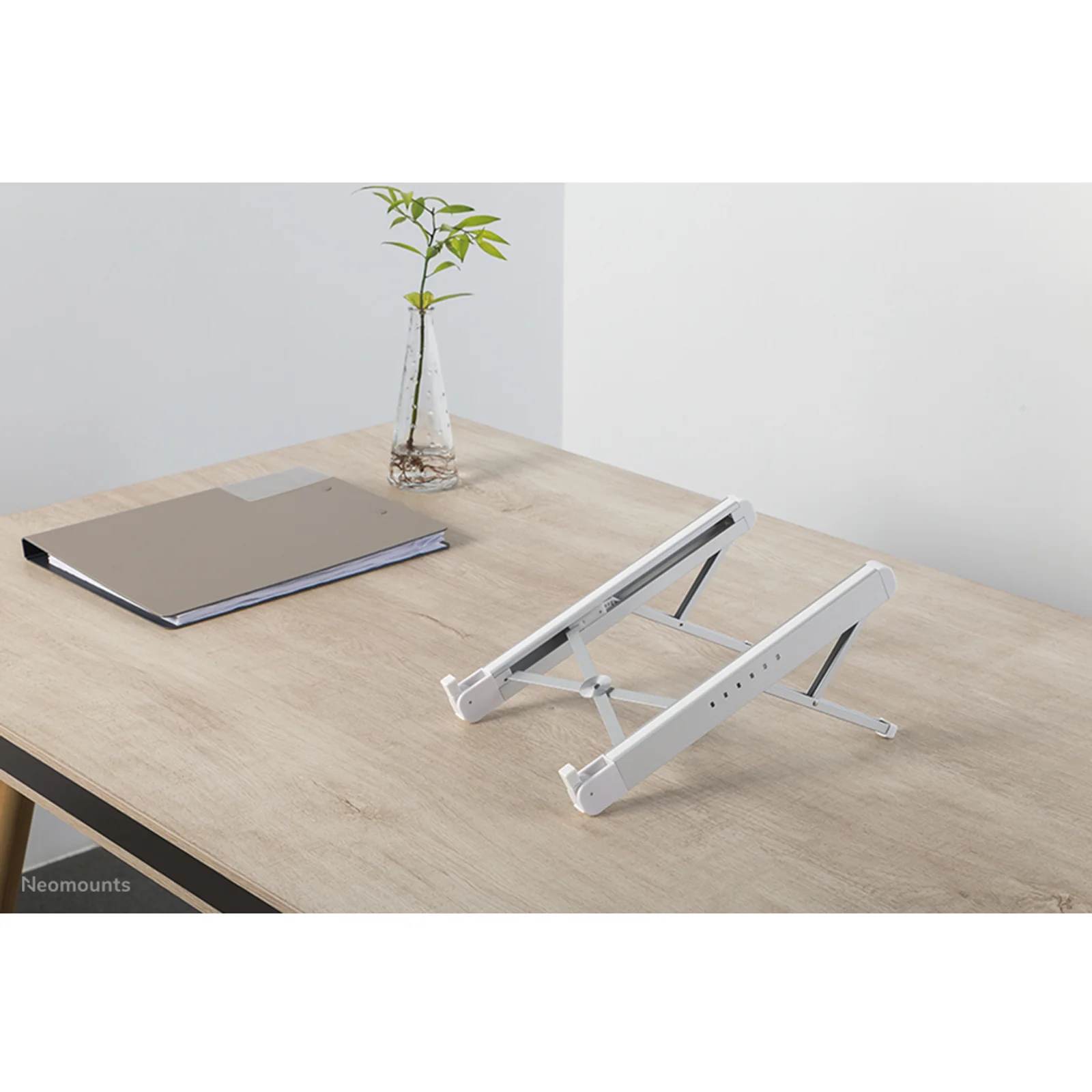 Neomounts NSLS010 Support pour ordinateur portable 11-17" - pliable - compact - universel