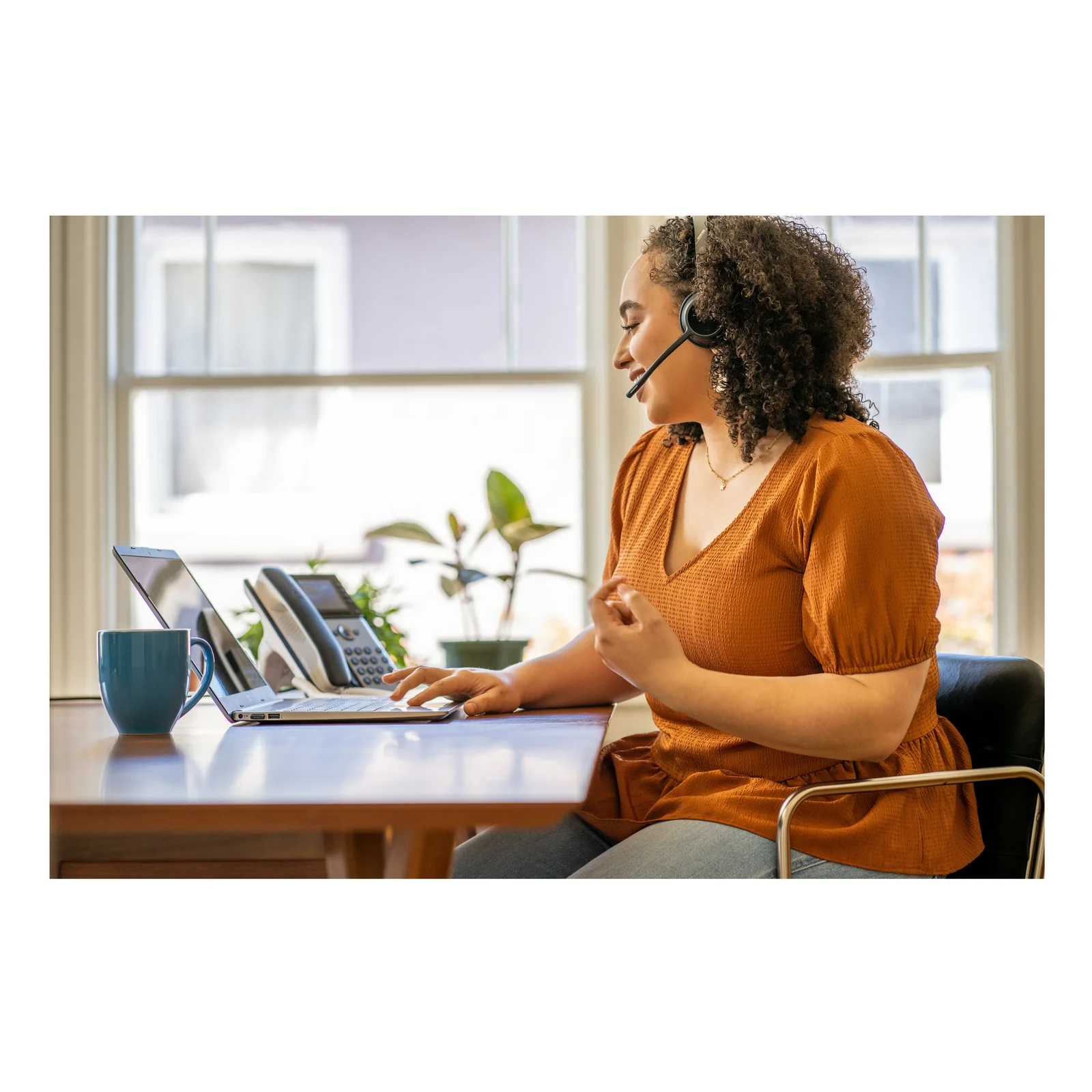 HP Poly Téléphone IP Poly Edge E320 compatible PoE