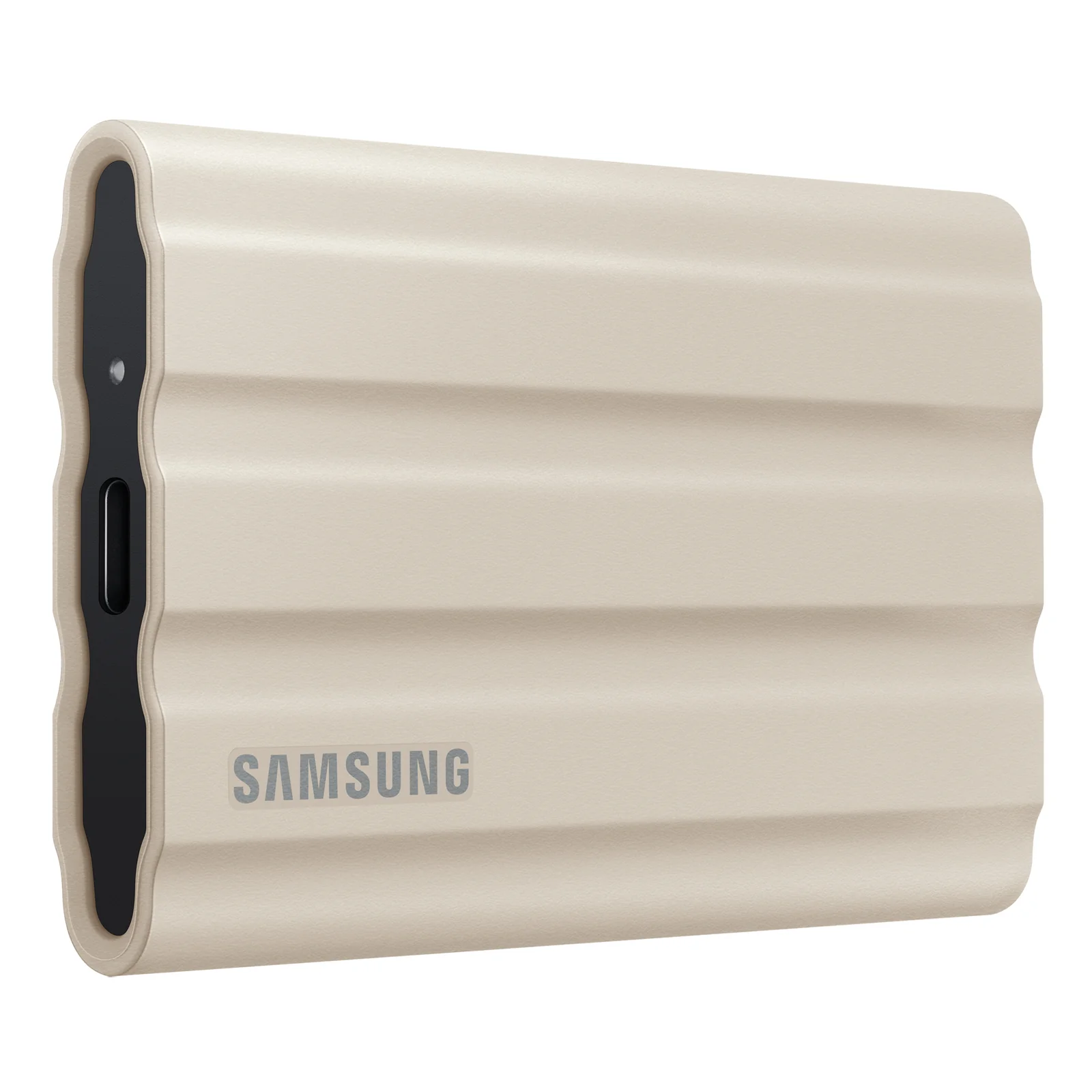 Samsung T7 Shield 1 To vue 3/4 gauche montrant le port USB-C, le voyant LED et les bords noirs en caoutchouc