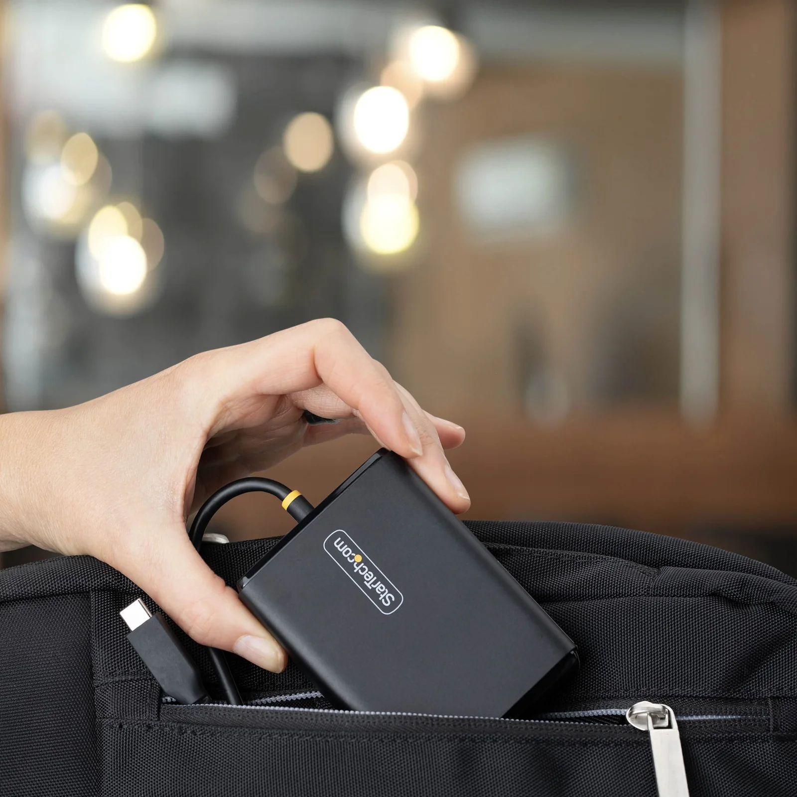 StarTech.com 1100LE-USB-C-CHARGER adaptateur de puissance & onduleur Intérieure 100 W Noir