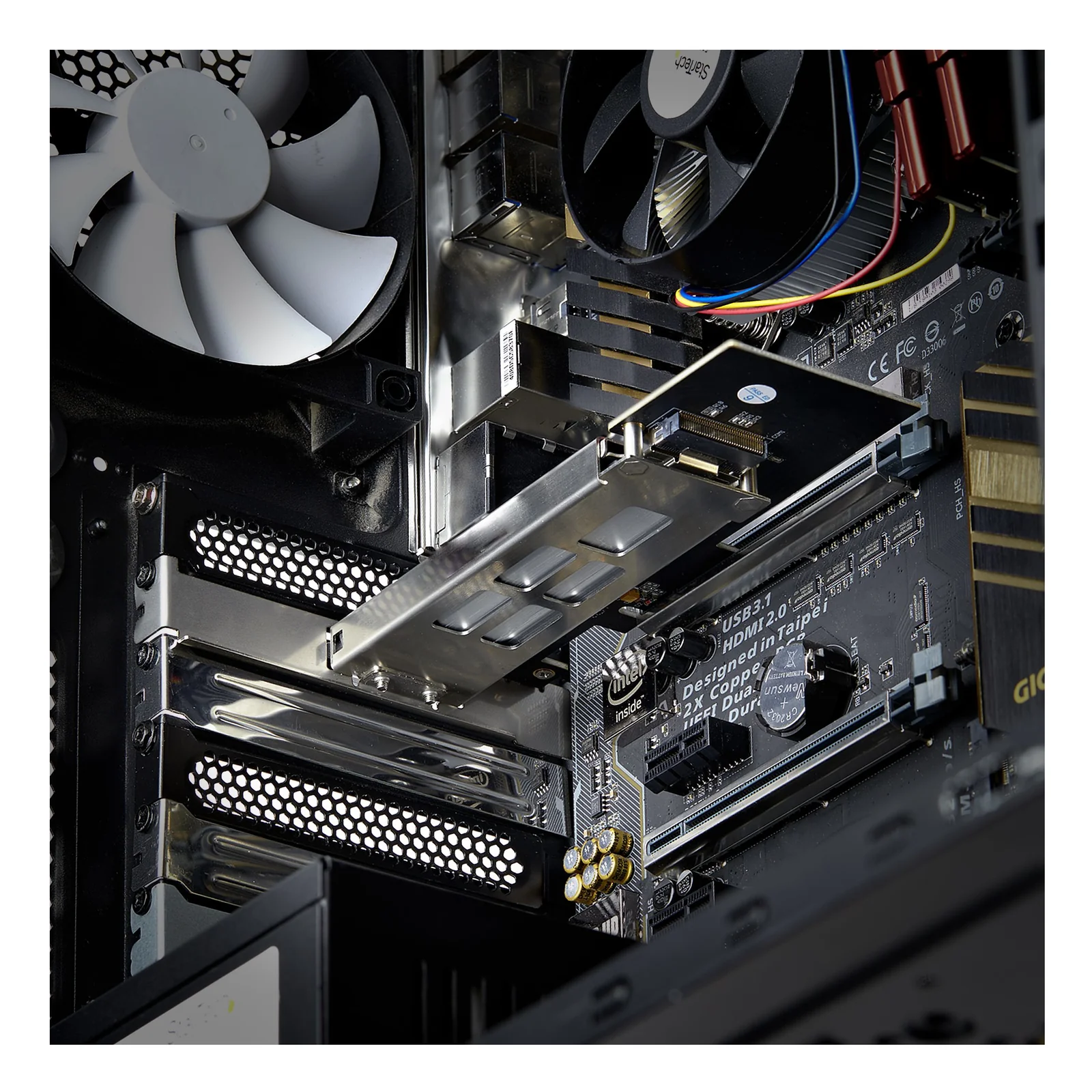 StarTech.com Adaptateur SSD M.2 NVMe vers PCIe x4 avec Plateau Amovible pour Slot d'Extension PCI Express, Carte Adaptateur PCIe, Installation Sans Outil, Baie de Disque Hot-Swap PCIe 4.0/3.0, Verrouillage par Clé