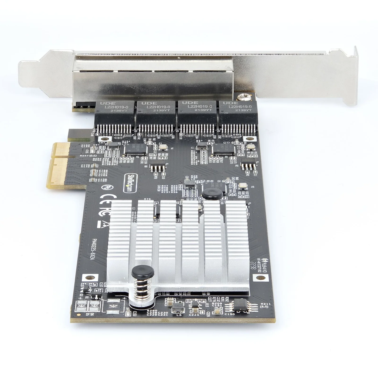 StarTech.com Carte Réseau PCIe à 4 Ports 2,5 Gbps NBASE-T, Intel I225-V - Carte Réseau pour PC - Carte Réseau Ethernet Multi-Gigabit - Carte LAN Serveur PCI Express 2.1 - Interface Ethernet de Bureau