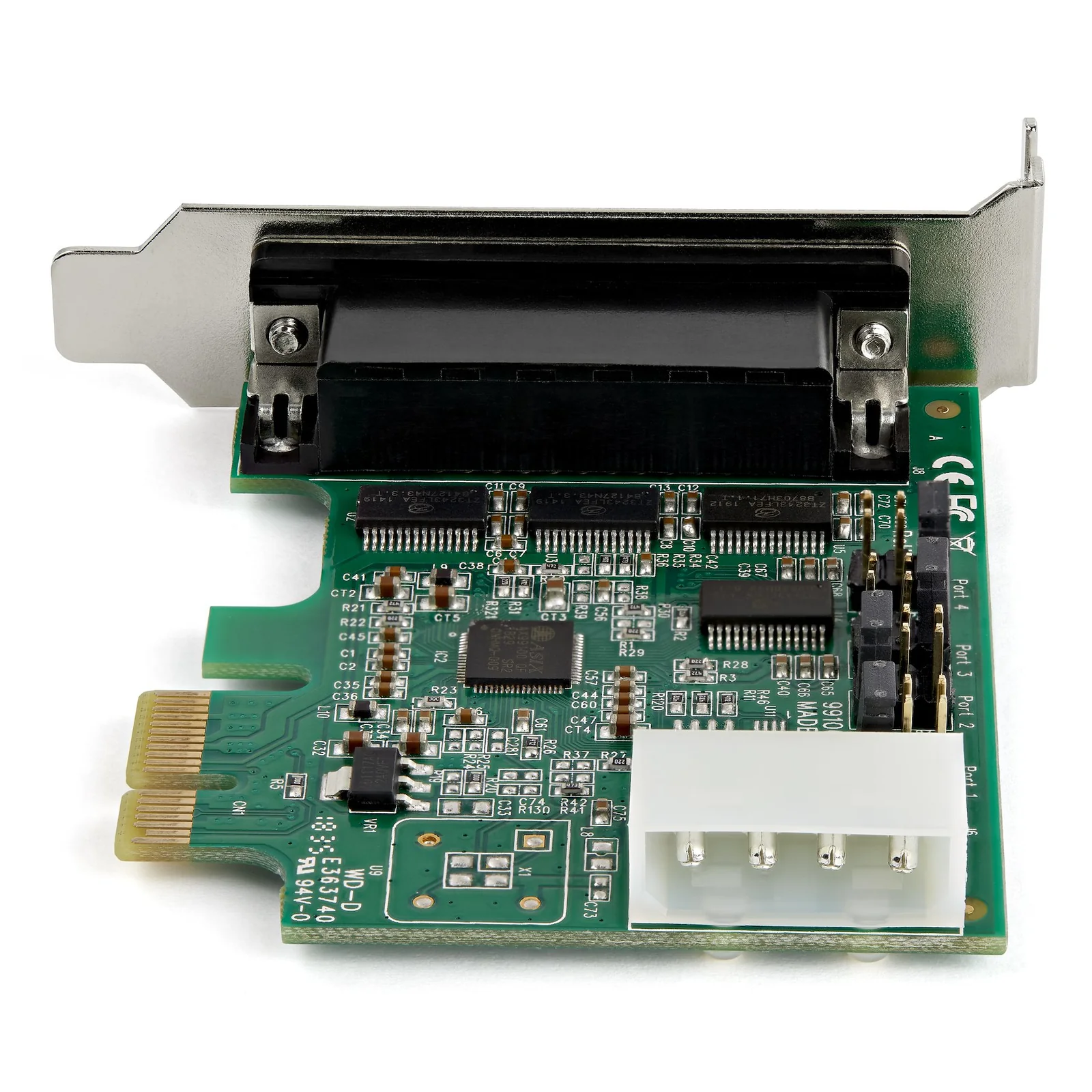 Carte PCIe série vue de dessous en angle révélant les composants SMD, le connecteur DB44 et le connecteur d'alimentation 4 broches