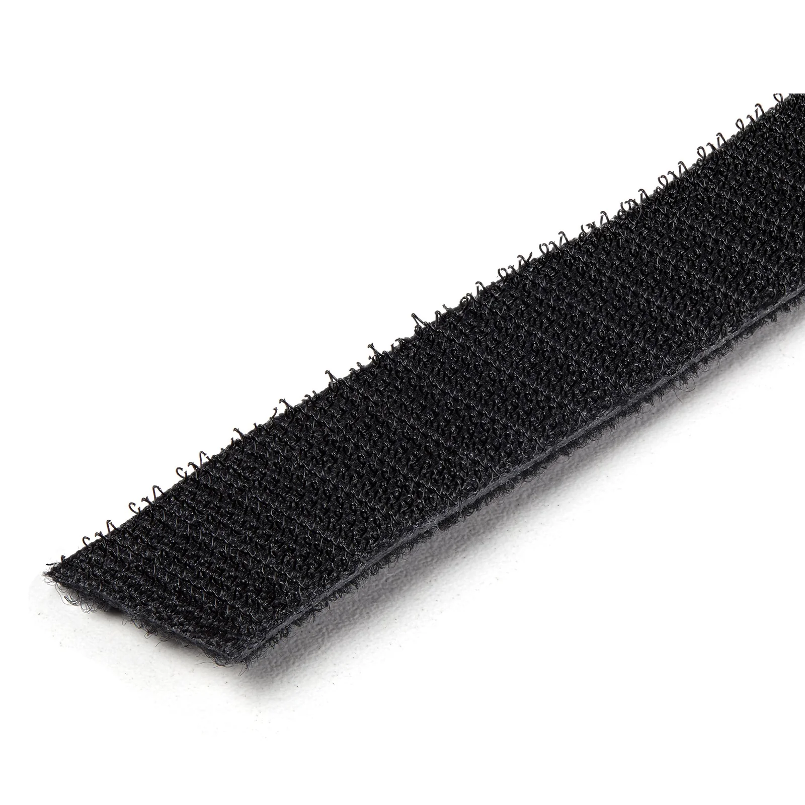 StarTech.com Ruban Auto Agrippant - Rouleau de 7,6 m pour Gestion de Câbles - Ruban Auto-Agrippant - Attaches Câble Ajustables - Sangles de Gestion de Câbles Auto-agrippantes et Réutilisables - Noir