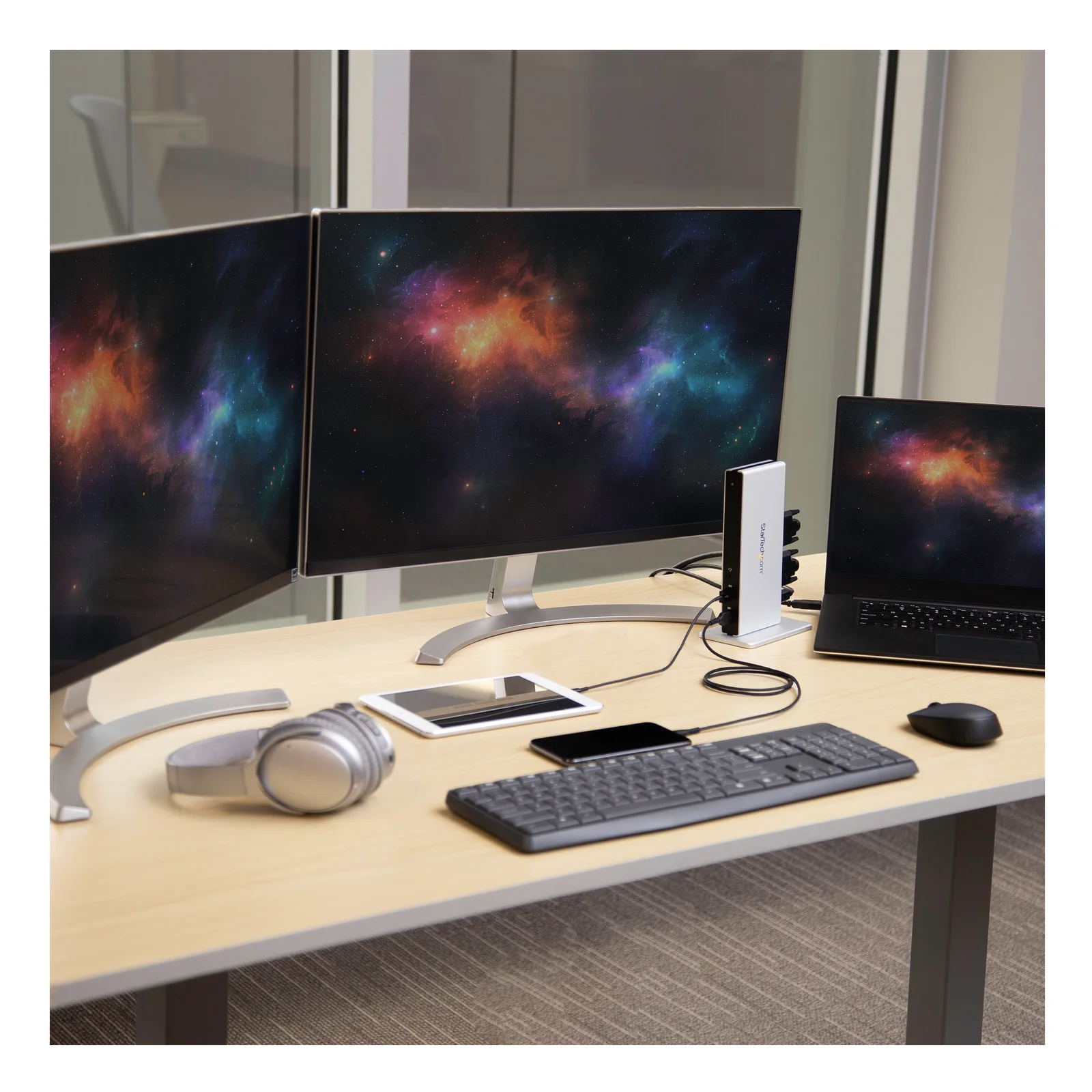 StarTech.com Station d'Accueil USB 3.0 pour Deux Écrans avec Adaptateurs DVI vers VGA et HDMI, 5x USB 3.0 et Audio - Station d'Accueil DVI Verticale pour Mac et Windows