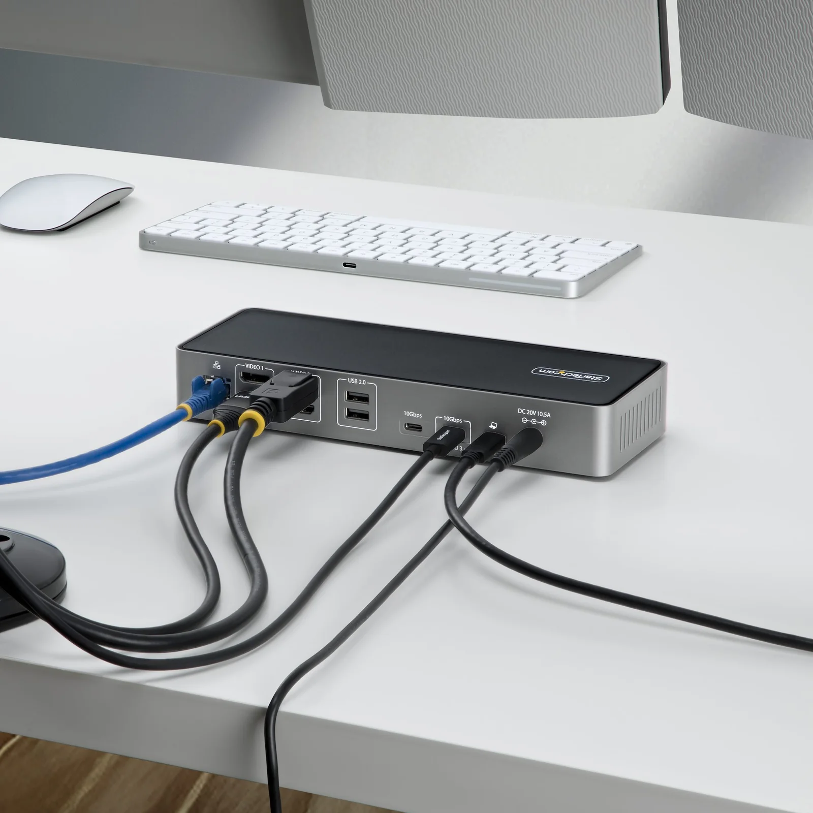 StarTech.com Station d'Accueil USB-C Triple Écran, Station de Recharge pour Ordinateur Portable 140 W pour MacBook Pro et Windows, HDMI 4K 60 Hz ou DisplayPort, TAA