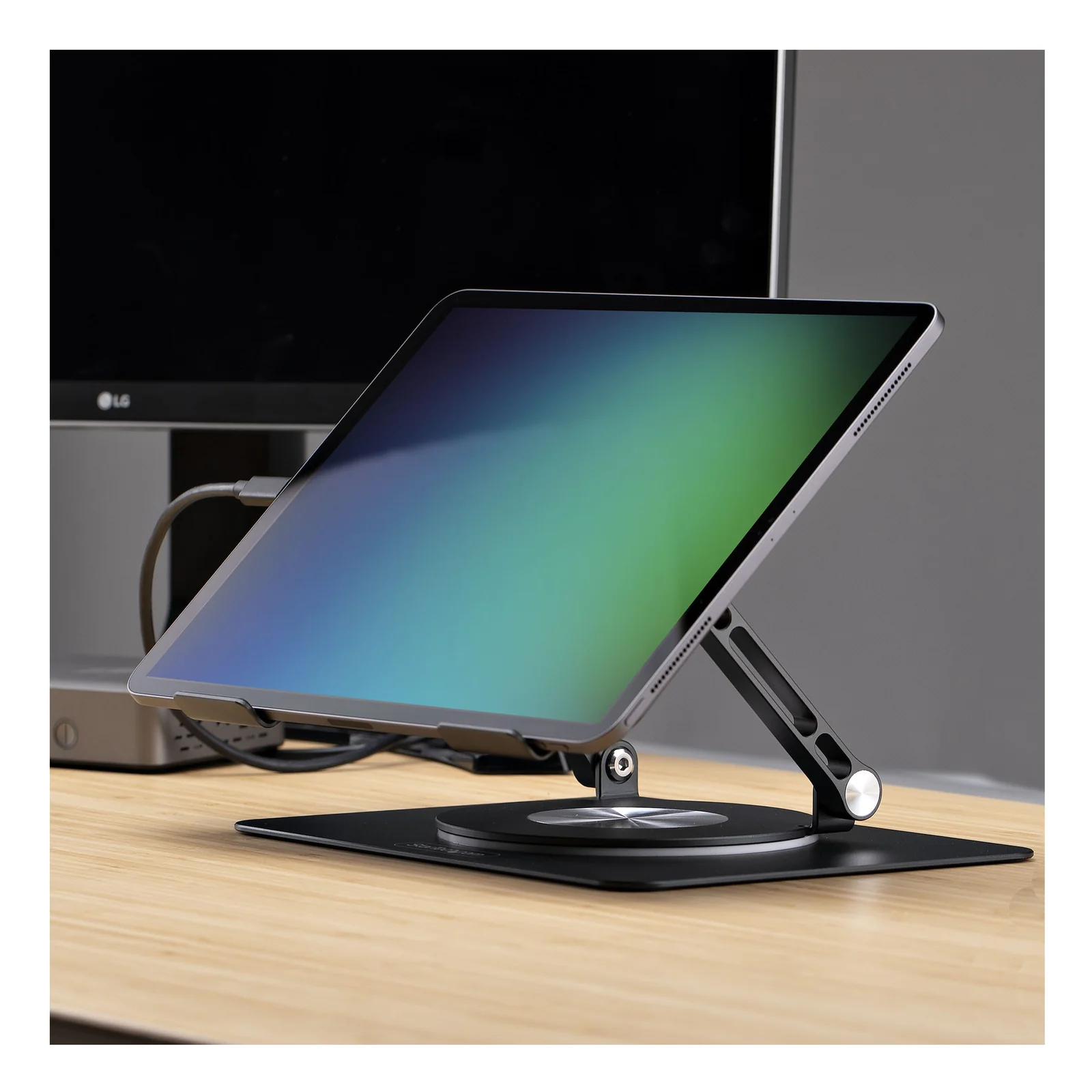 StarTech.com Support Rotatif pour PC Portable, Base Pivotante à 360&deg;, Support Rotatif pour Bureau, Hauteur et Inclinaison Réglables, Poids Max 5kg, Construction en Aluminium, Design Portable