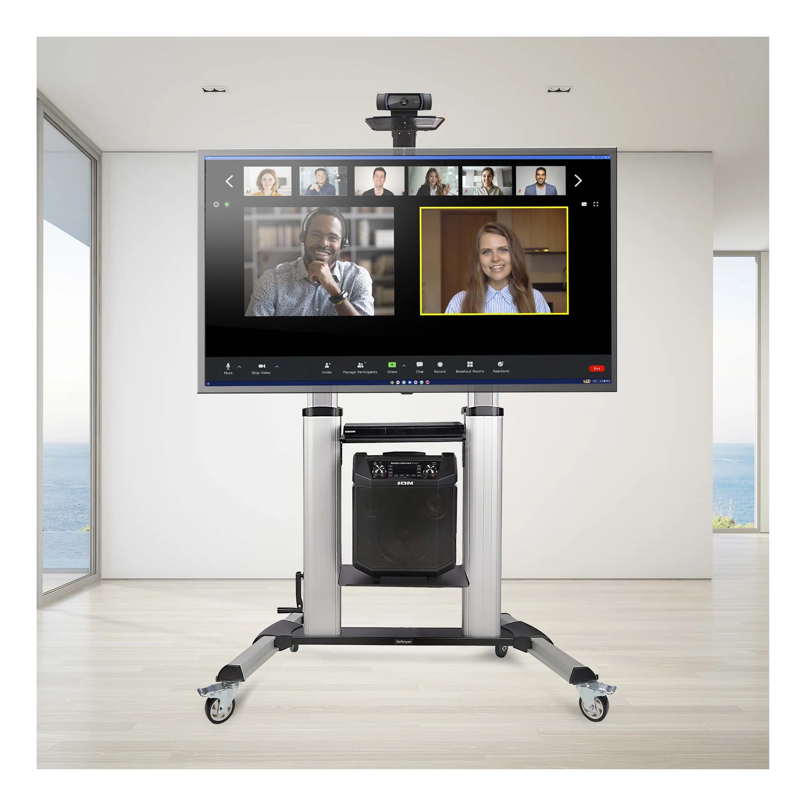 StarTech.com Support TV à Roulettes pour Écrans Plats de 60 à 100 pouces jusqu'à 100 kg, Réglage en Hauteur par Manivelle, Support/Chariot Télé Mobile