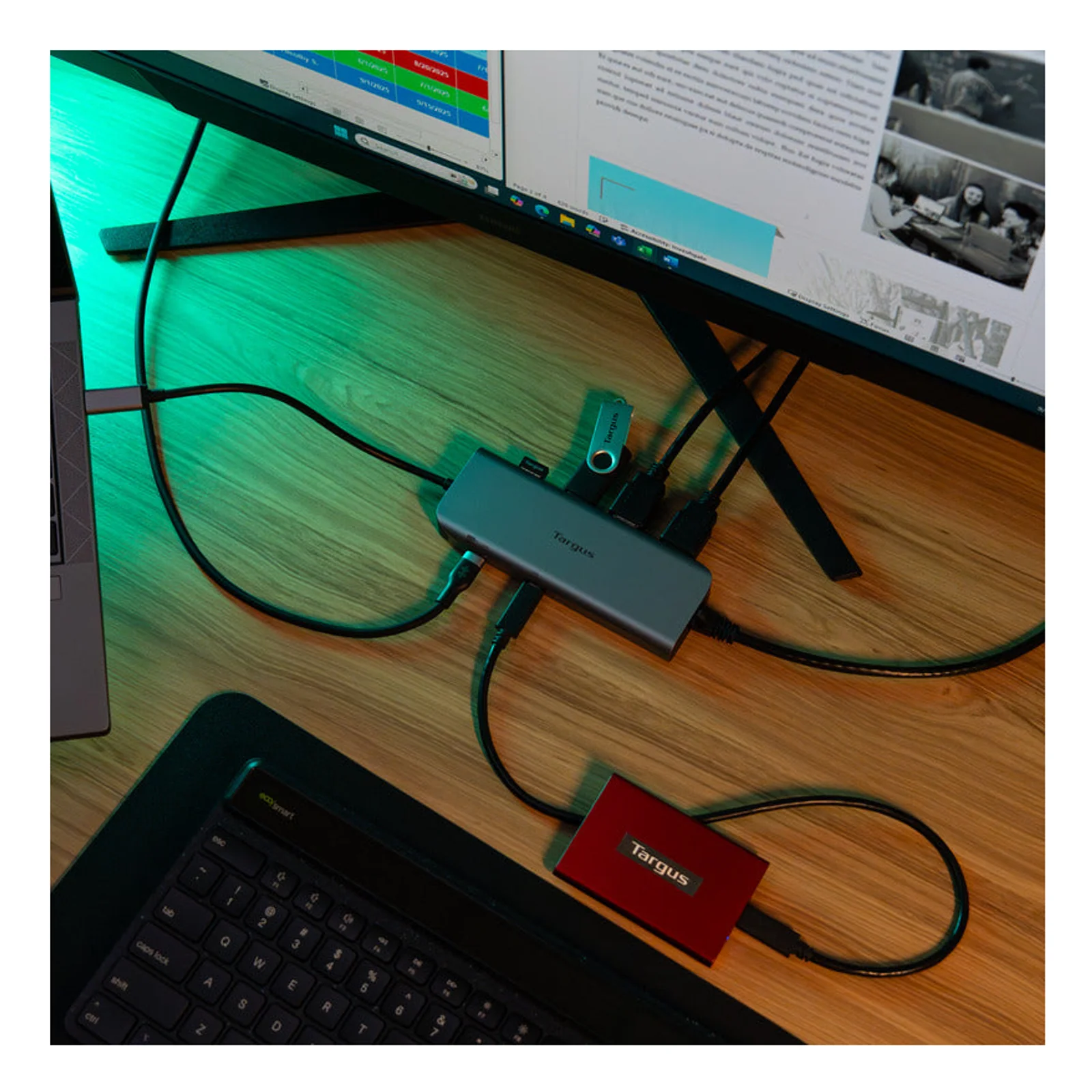 Targus DOCK427GL station d'accueil Avec fil USB 3.2 Gen 2 (3.1 Gen 2) Type-C Gris