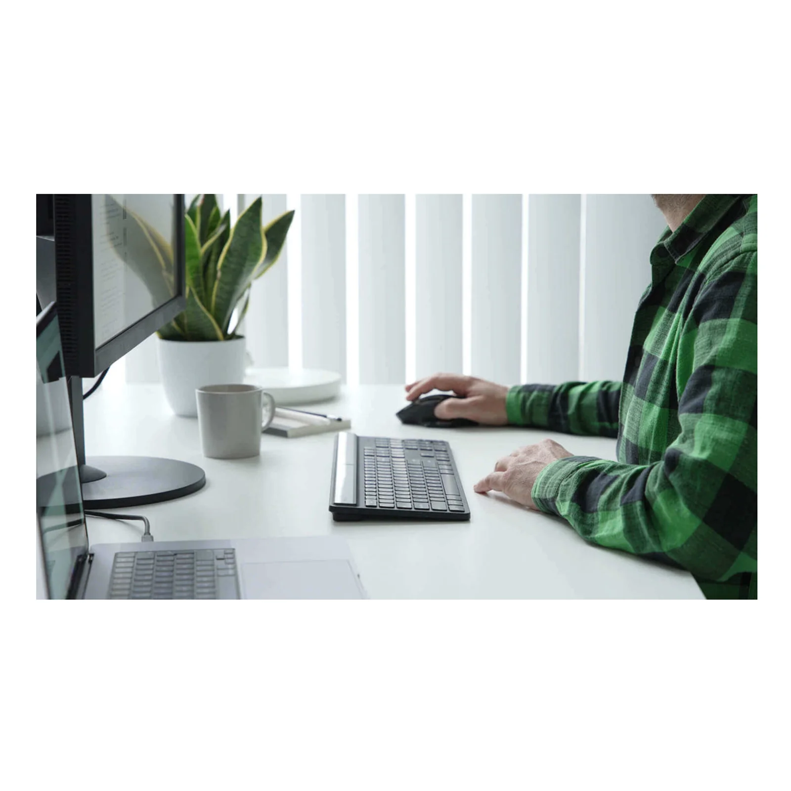 Targus EcoSmart AKB868FR clavier Universel Bluetooth AZERTY Français Noir