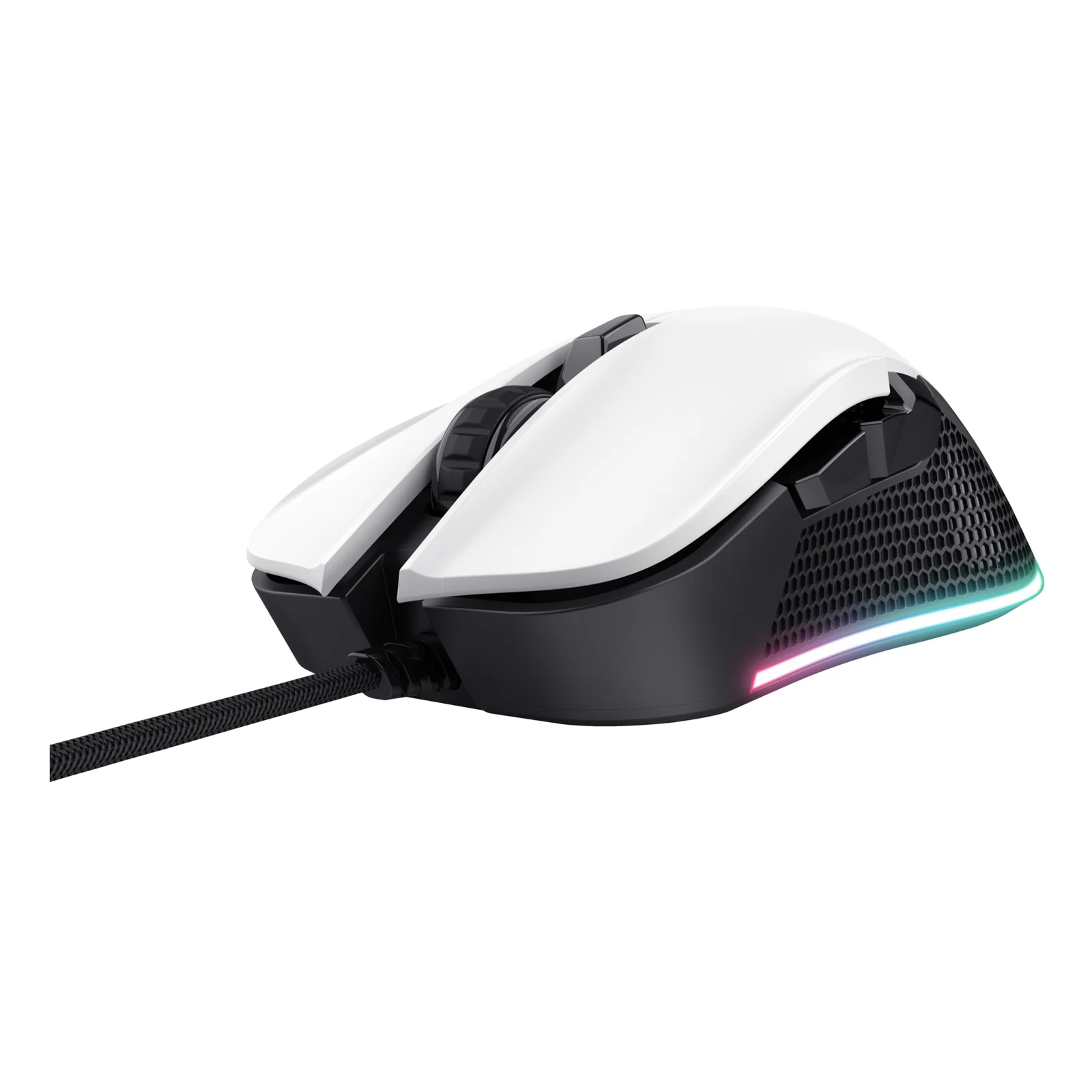 Vue trois quarts, souris Trust GXT 922 Ybar blanche et noire, câble USB et éclairage RGB latéral visible