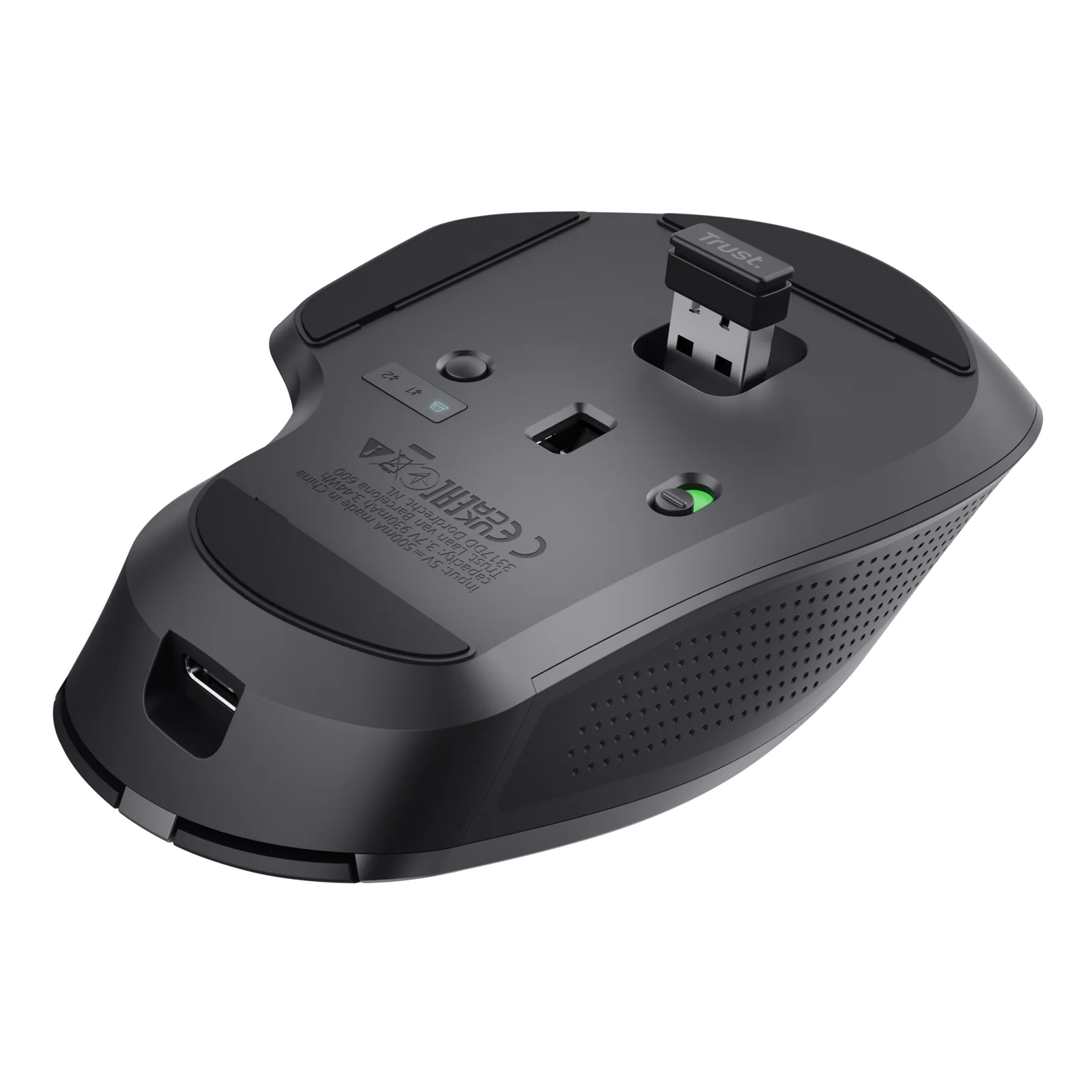 Dessous de la souris Trust Ozaa+, port USB-C, interrupteur marche/arrêt et capteur optique vert