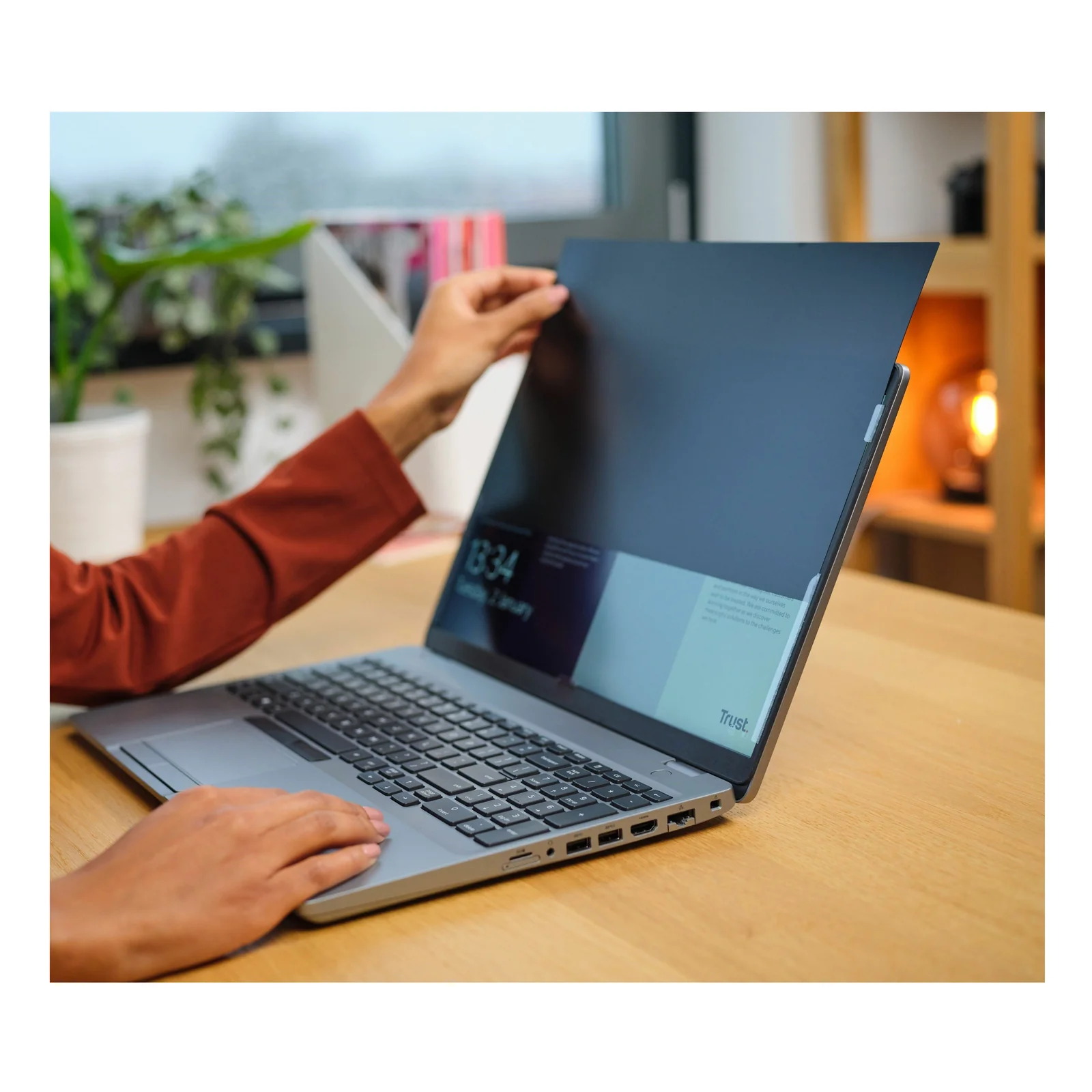 Trust Primo 39,6 cm (15.6") Moniteur/ordinateur portable Filtre de confidentialité sans bords pour ordinateur