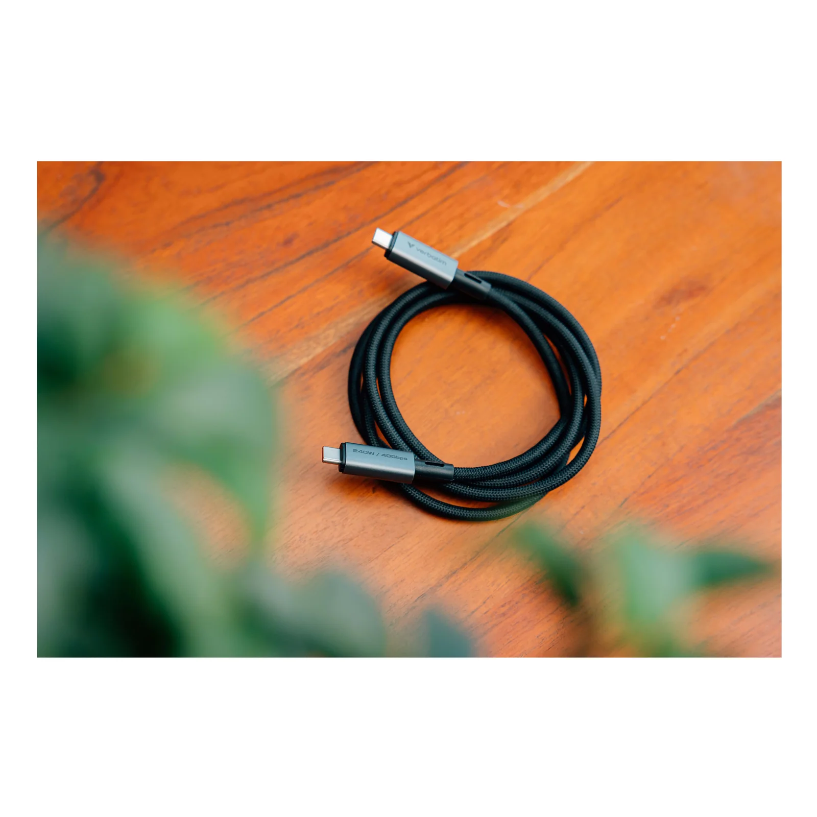 Verbatim 31847 câble USB USB4 Gen 2x2 1,2 m USB C 40 Gbit/s 240 W Noir