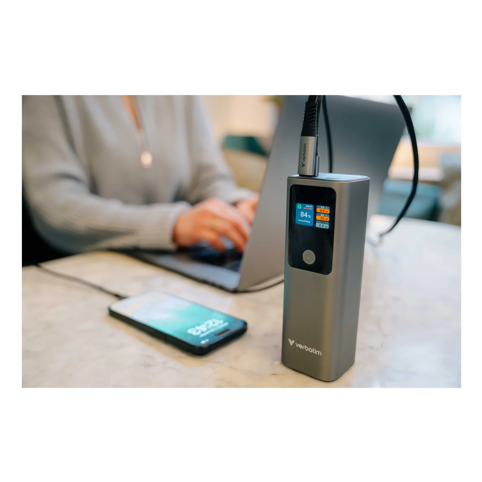 Verbatim 32269 banque d'alimentation électrique Lithium-Ion (Li-Ion) 27000 mAh Gris