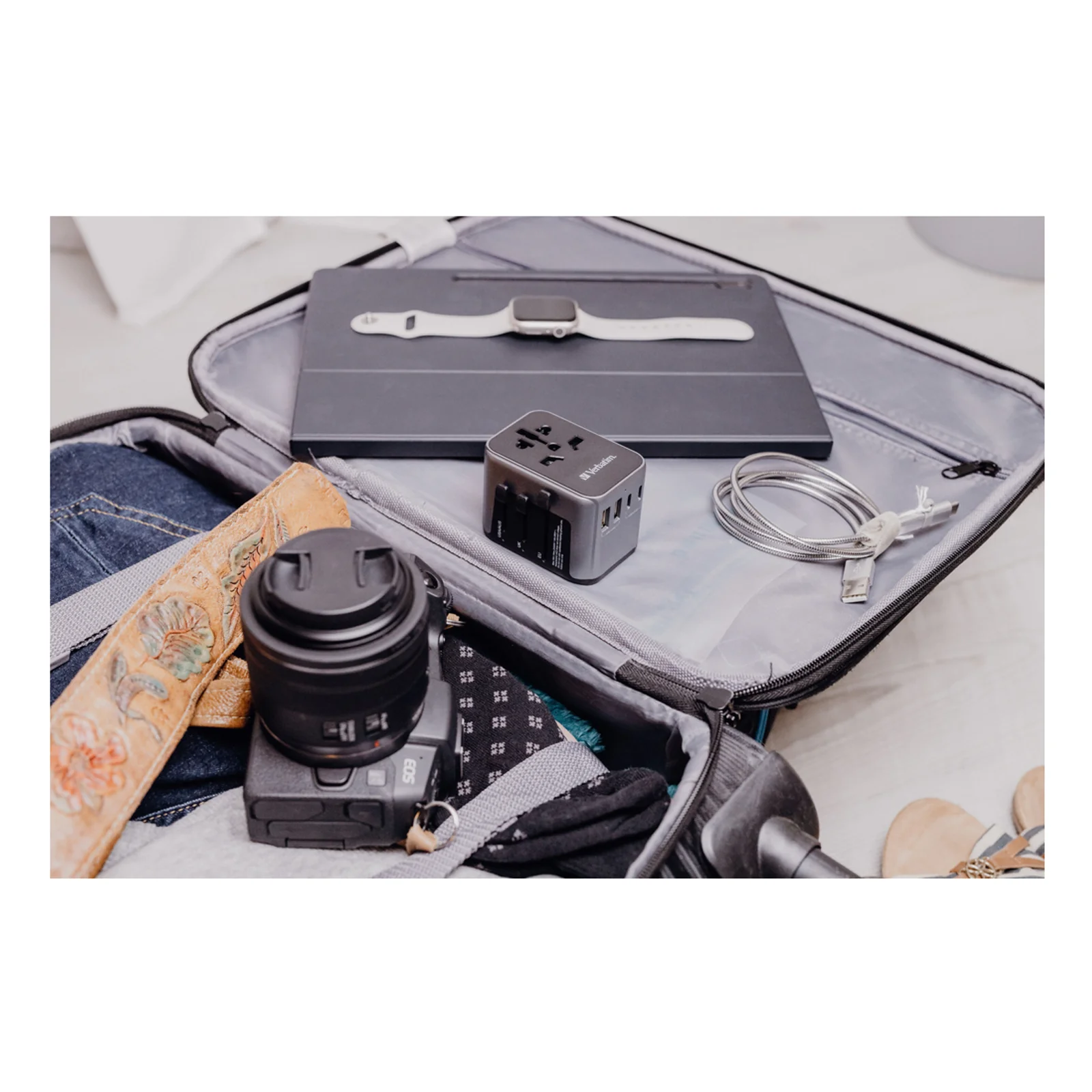 Verbatim 49545 adaptateur prise d'alimentation Universel