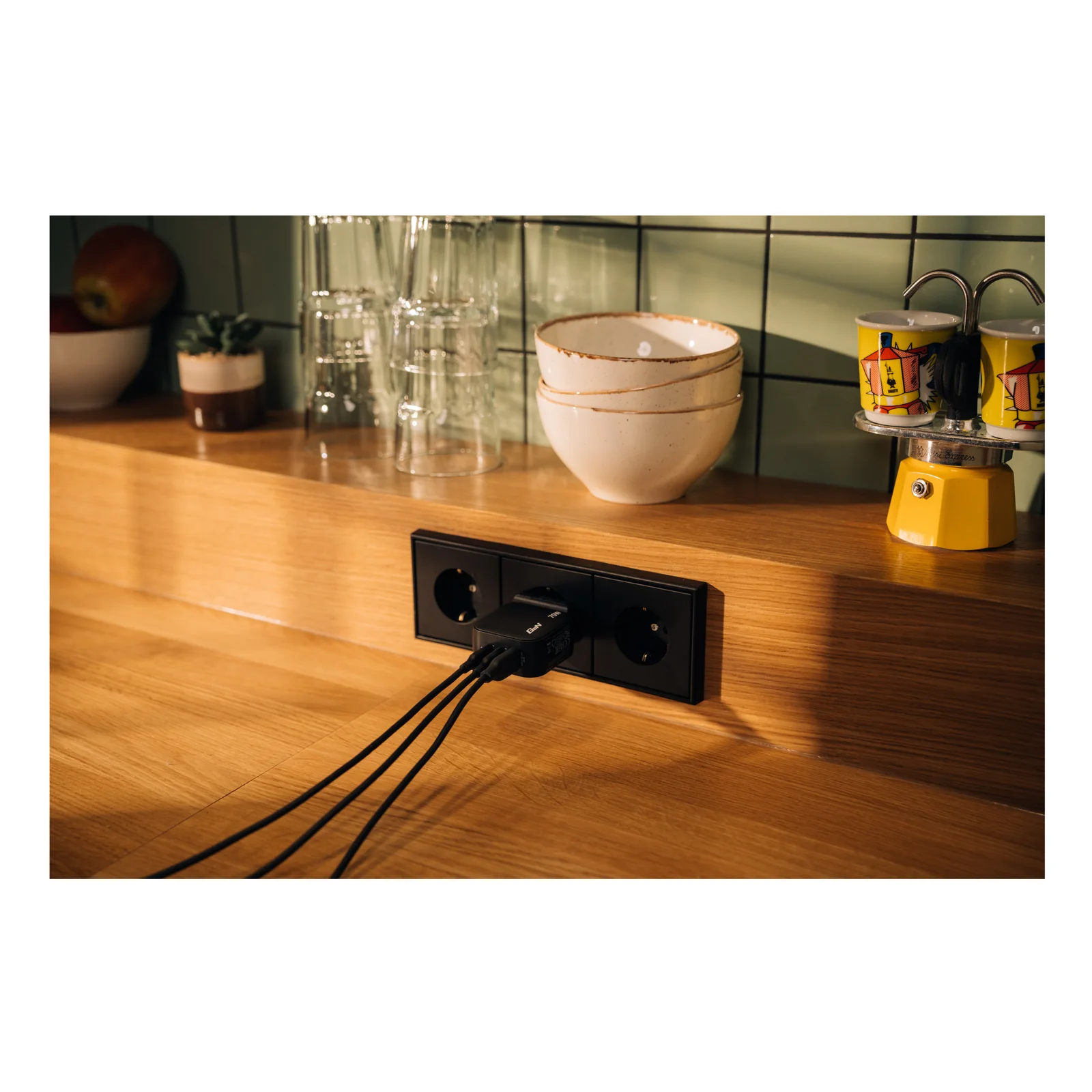 Verbatim Mini GaN Charger 70W Universel Noir Secteur Charge rapide Intérieure